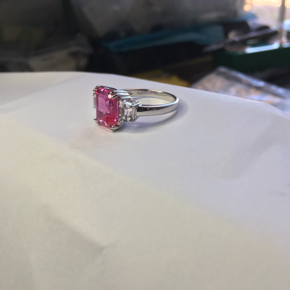 Strawberry on Ice - Picture 2 of 2